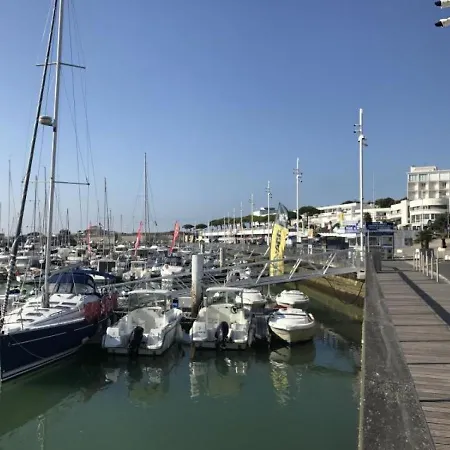 Royan, 2 Pieces, 3 Personnes - Fr-1-305-1339 * Royan
